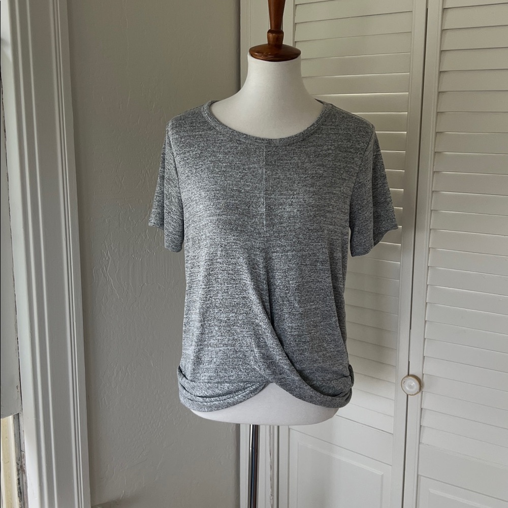 Gap shirt